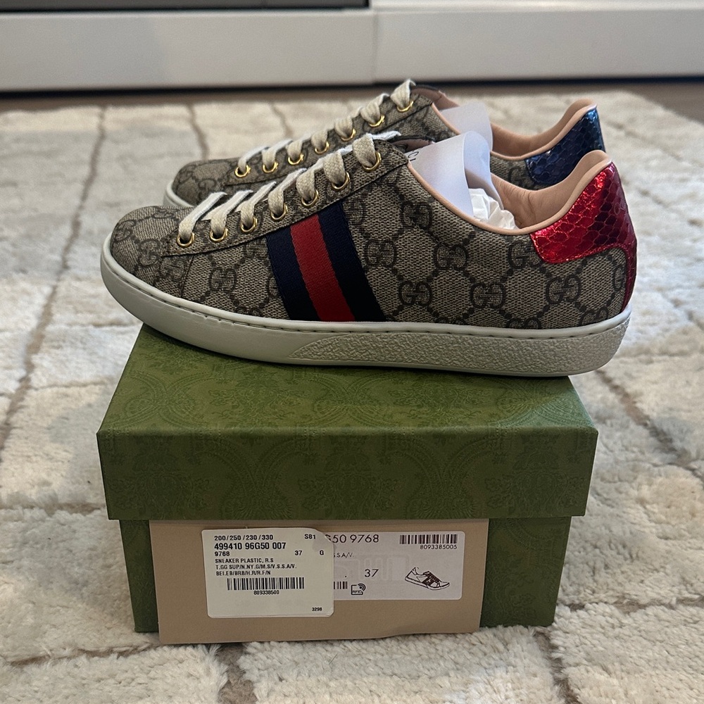 Gucci Beige Monogram Sneakers with Red and Blue Accents - Picture 2 of 10